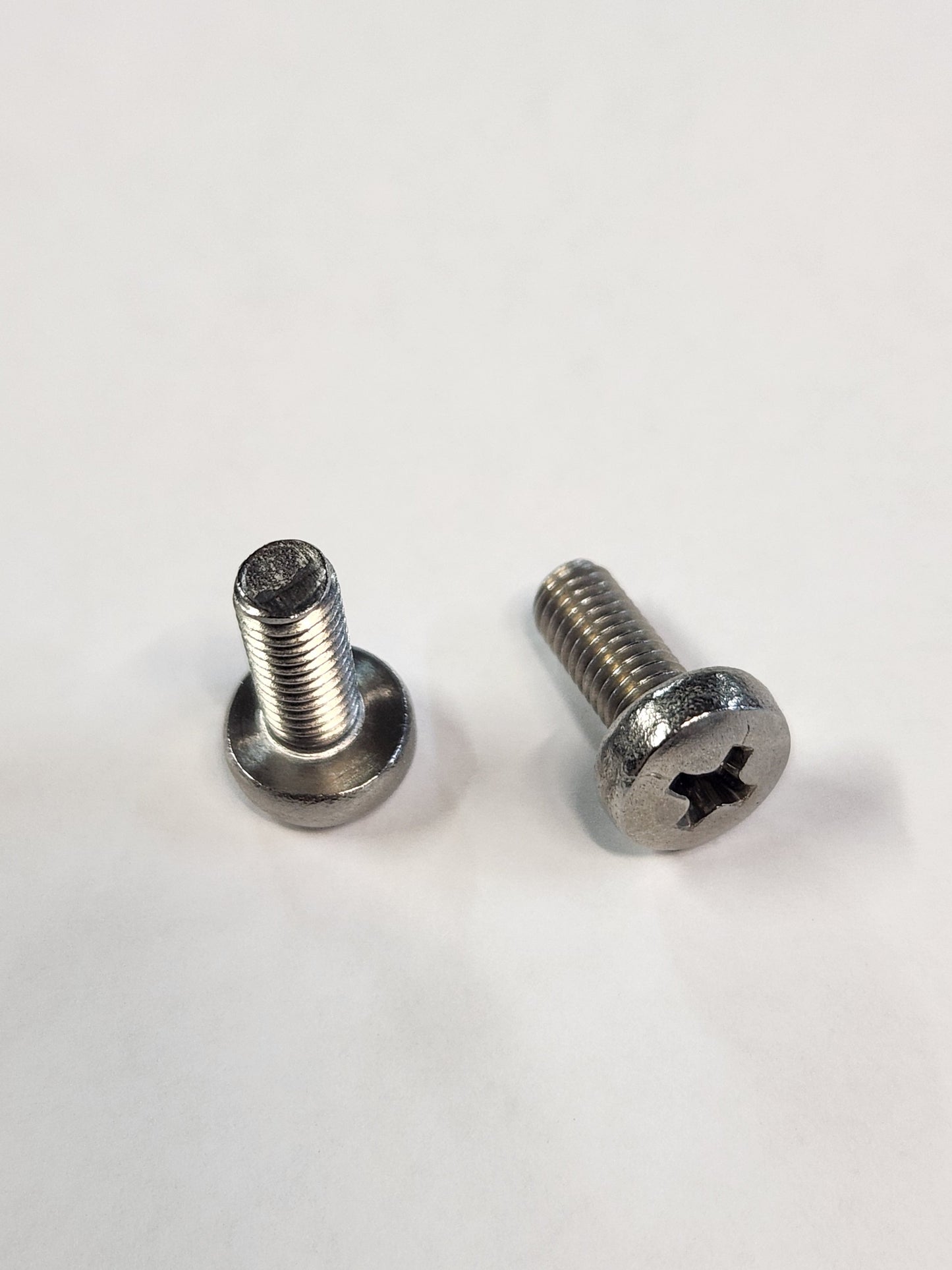 M5 x 12 Phillips Head Bolt SS304 002003