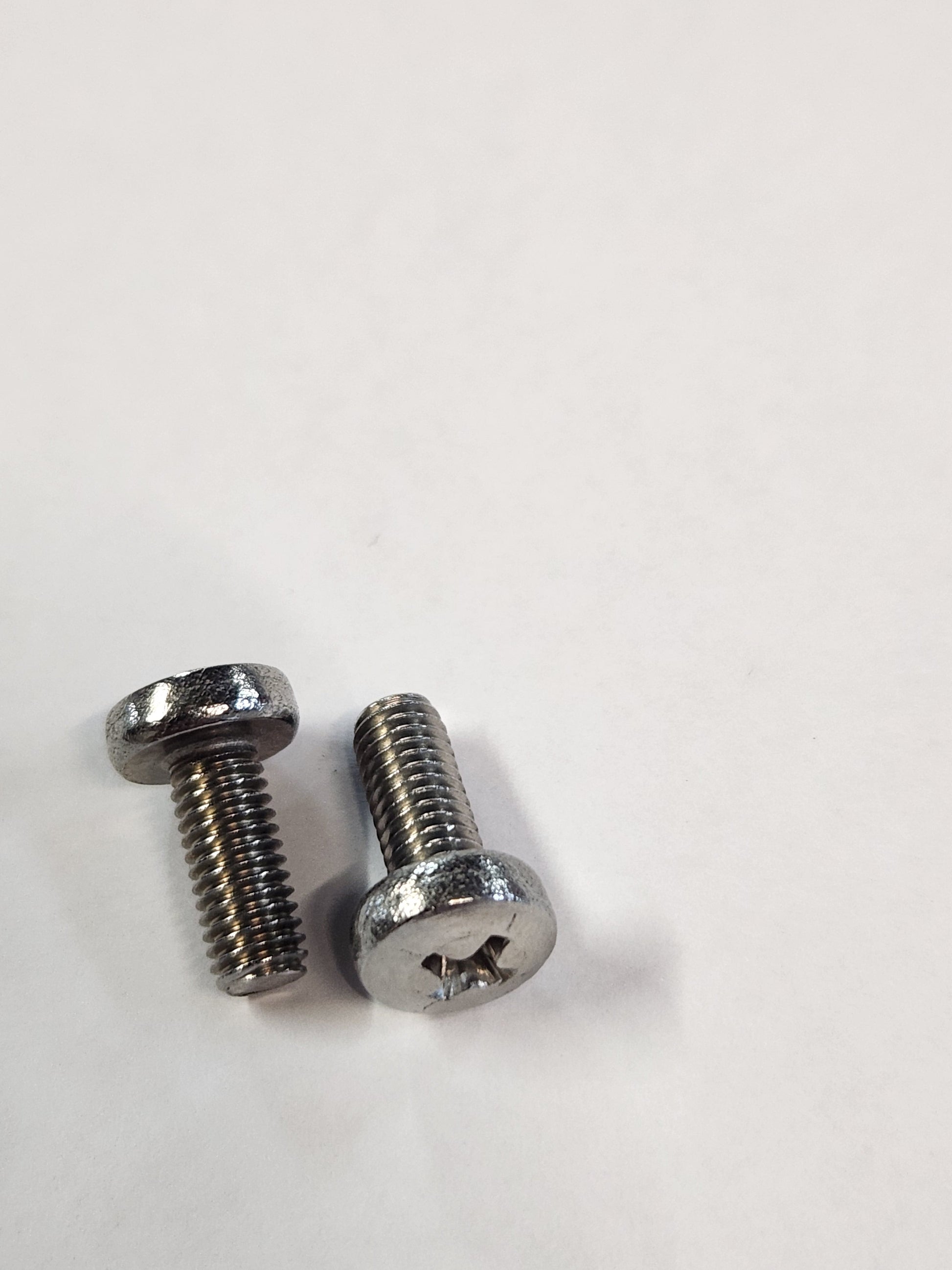 M5 x 12 Phillips Head Bolt SS304 002003
